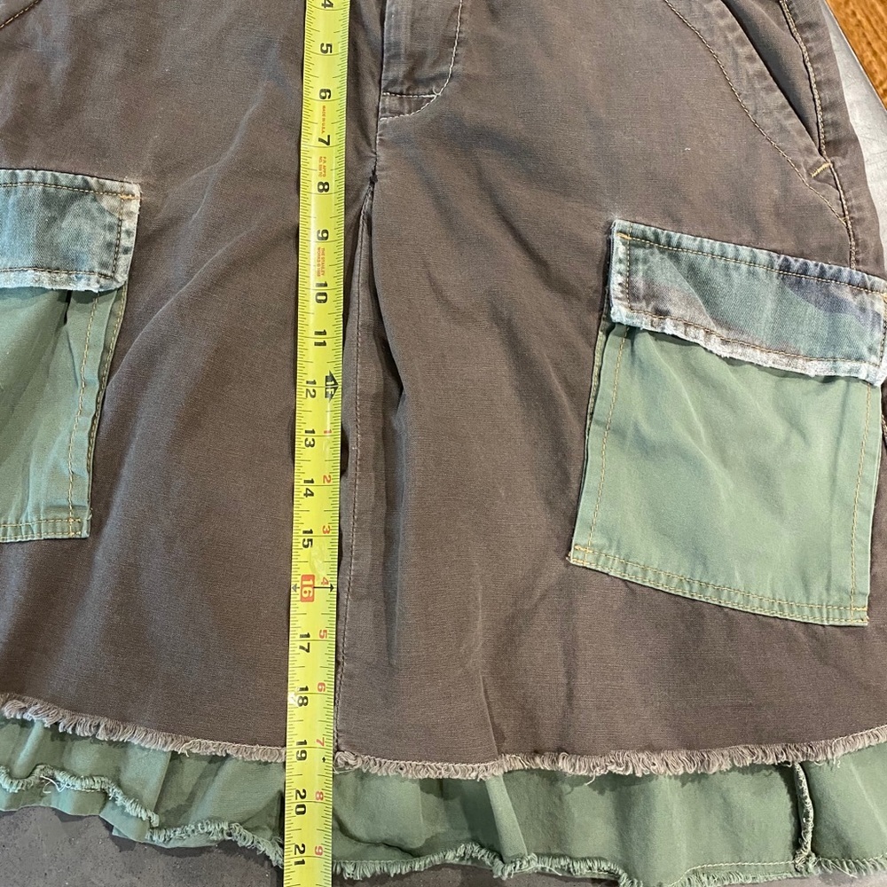 UNIQUE and FUN skirt- like NEW!! ZOOM IN🕵🏻 - Picture 10 of 11